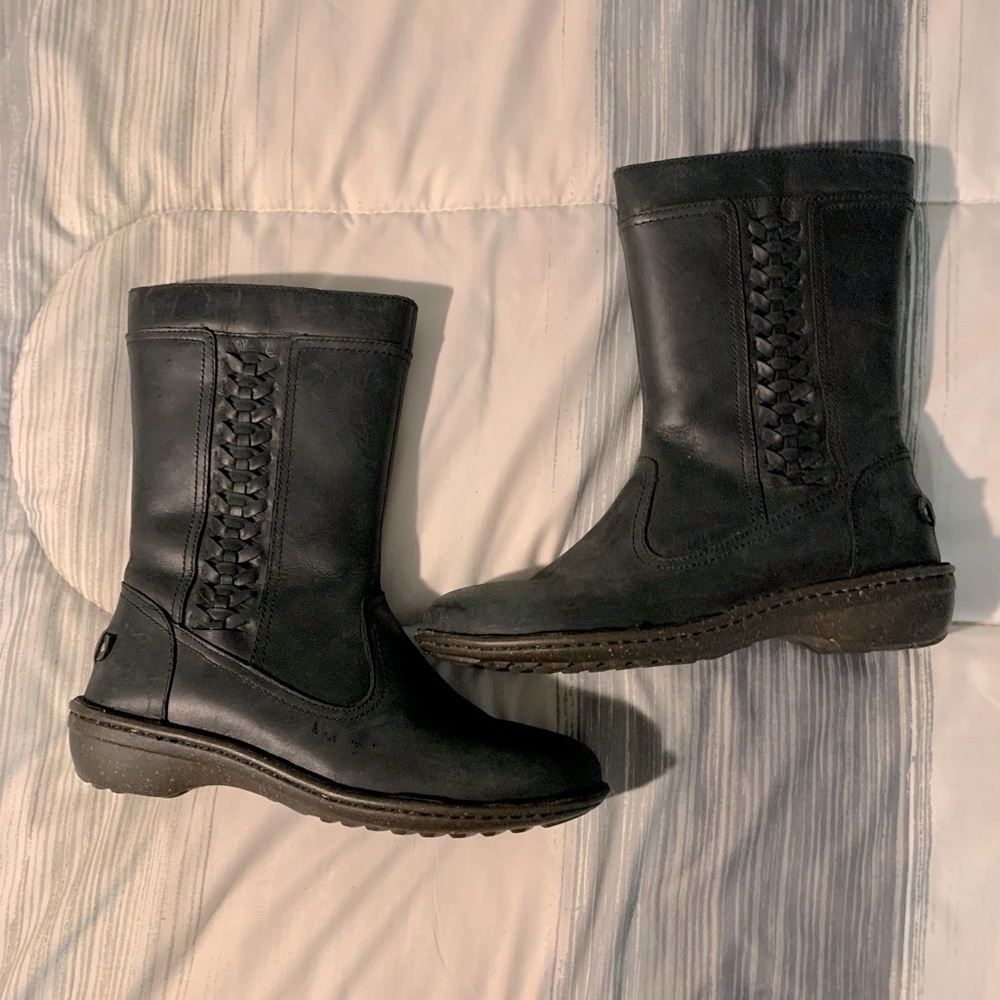 Ugg Kaleen boots - women’s size 8